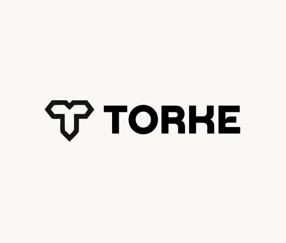 Logotipo geométrico minimalista para empresa de tecnologia
